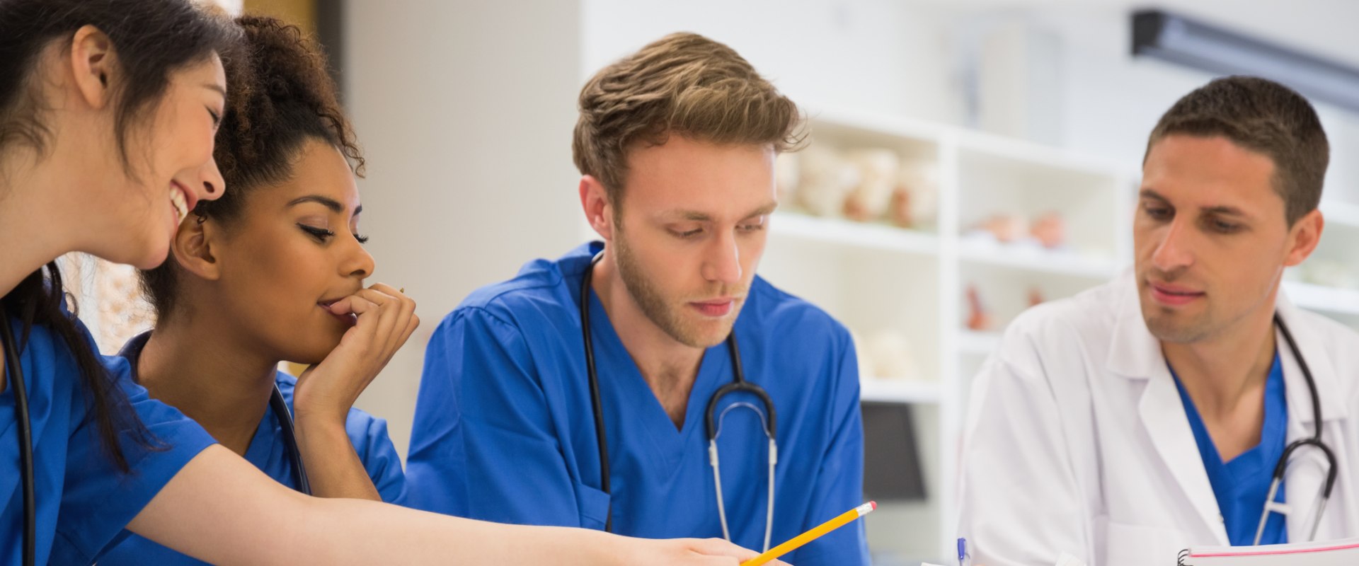 A Guide to Practice Papers and Past Exams for Medicine Tutors in the UK